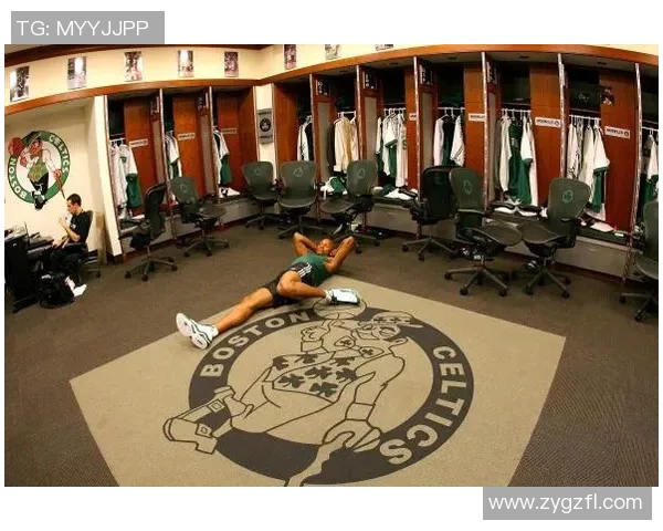 NBA球队更衣室氛围管理对球员心理状态与竞技表现的潜在作用研究 NBA球队更衣室氛围管理对球员心理状态与竞技表现的潜在作用研究